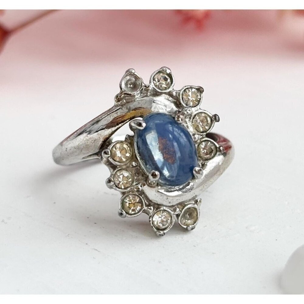 Silver Toned Blue Gemstone & Clear Gemstone Framed Vintage Vintage Ring - sz 6